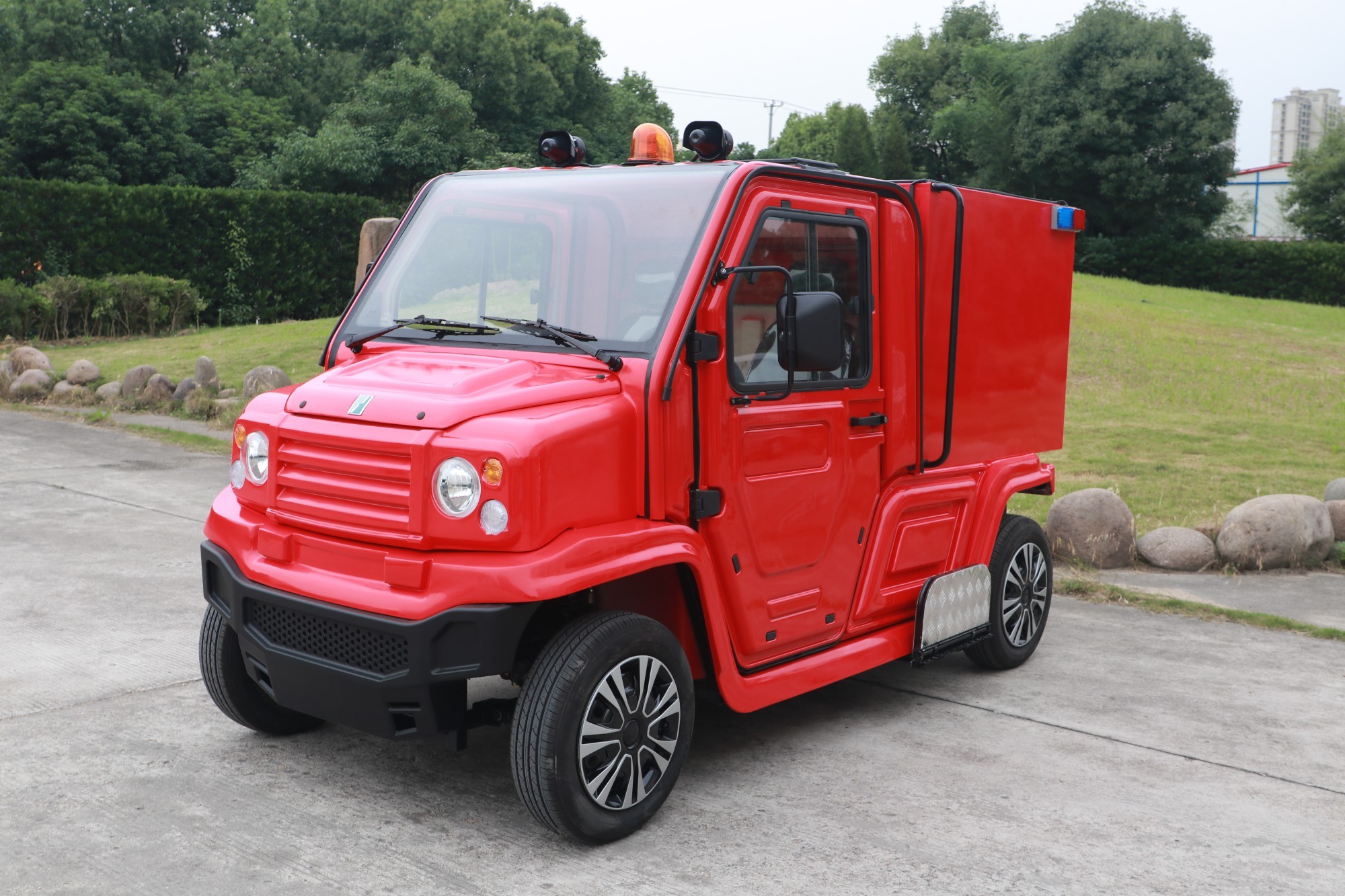 電動(dòng)消防車動(dòng)靜態(tài)視頻